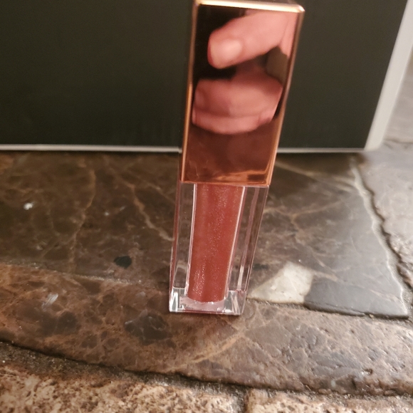 Kara Beauty Liquid Eye Shadow Villian NEW - Picture 3 of 4